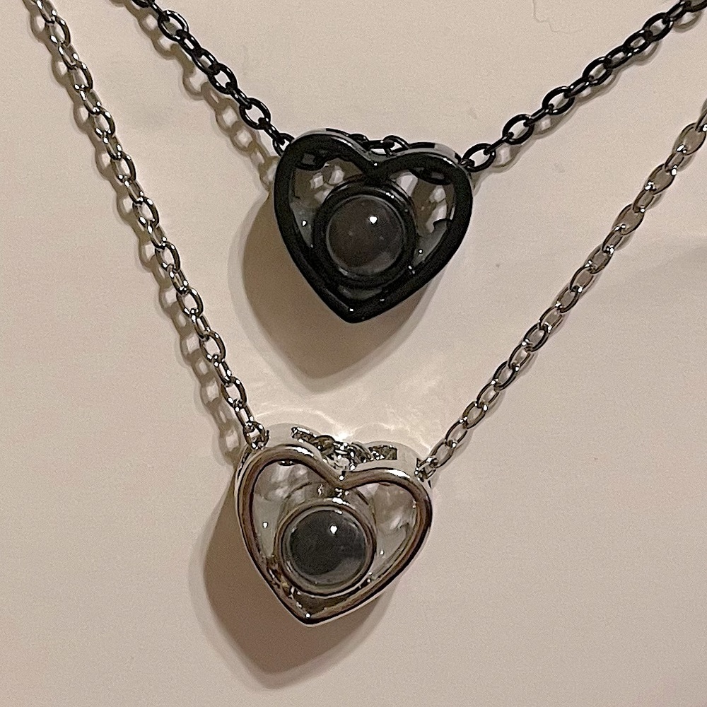 Set of 2 Black/Silver Heart Necklaces 🖤🩶
